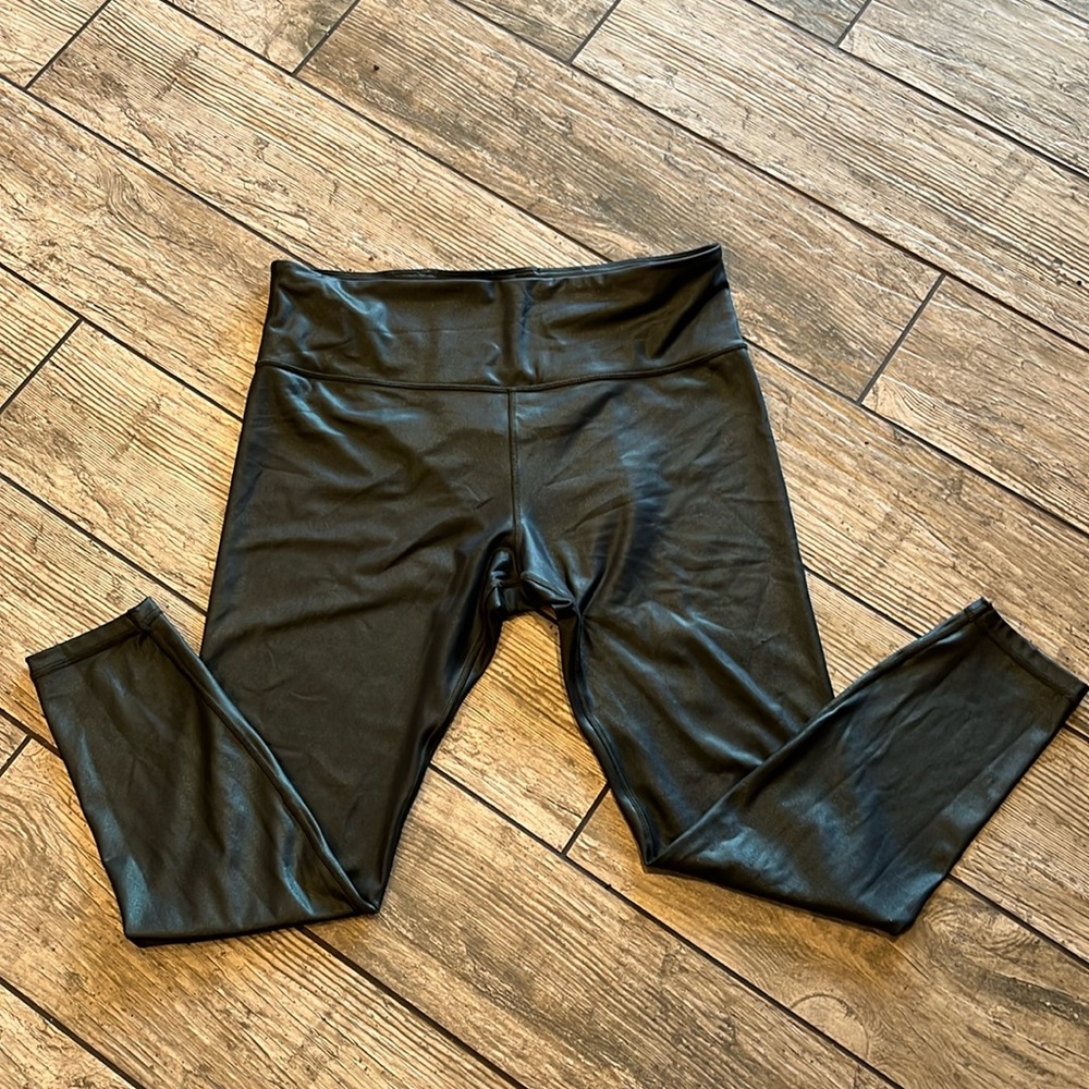 EUC Athleta Shimmer Leggings Size L